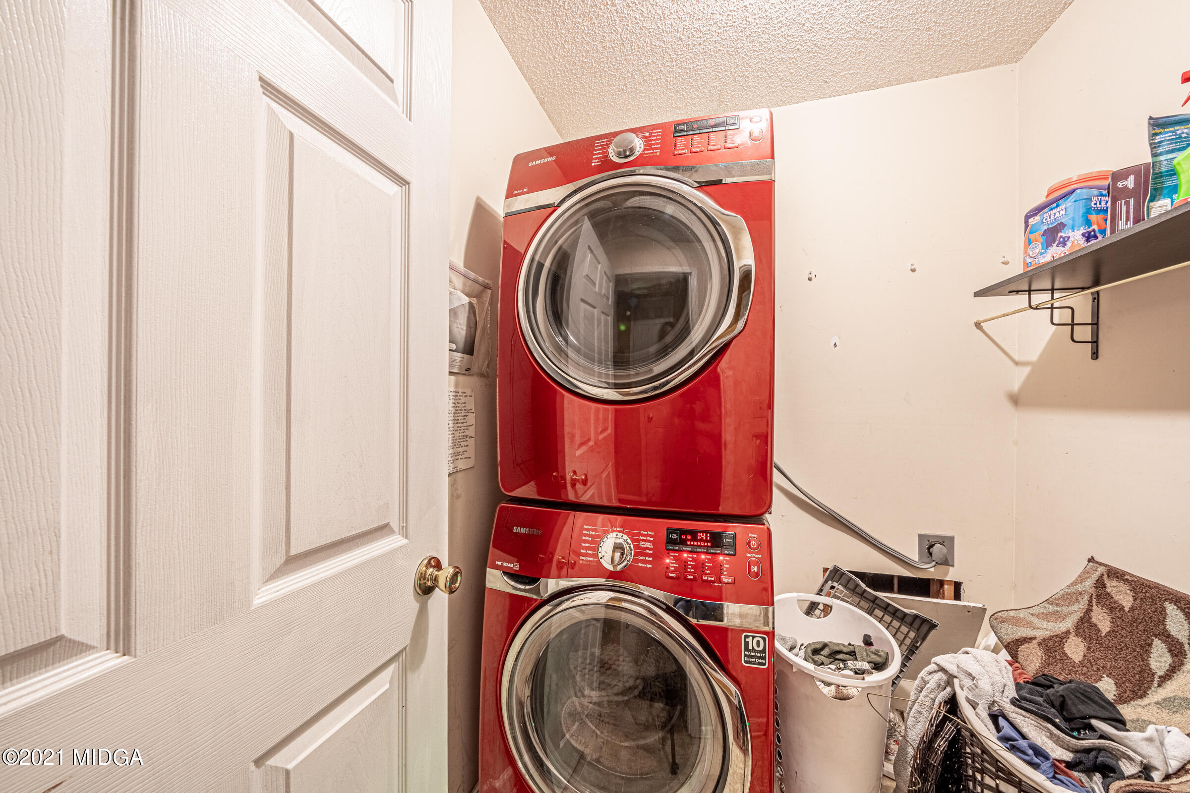 239 Plantation Road Gray, GA 31032 - Photo 23 of 28 a utility room with dryer and washer