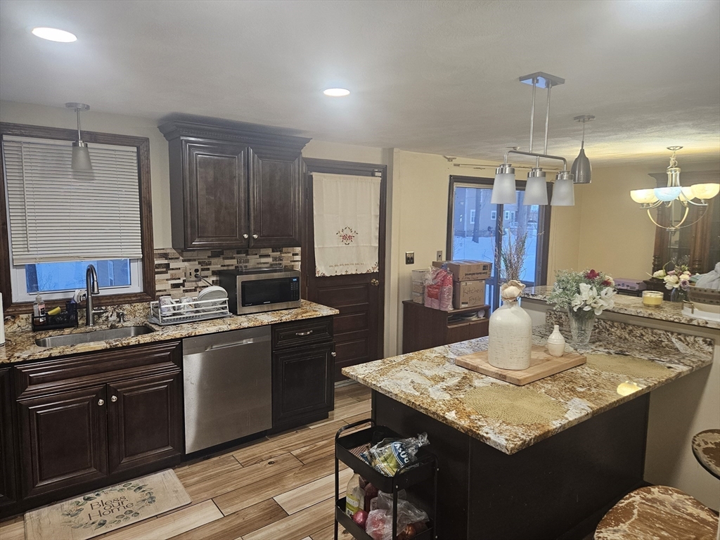 33 Hemlock Terrace Randolph, MA 02368 - Photo 11 of 27