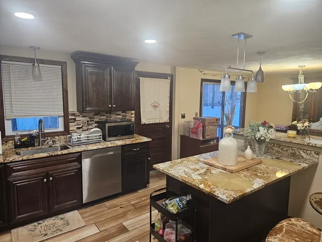 $750,000 | 33 Hemlock Terrace, Randolph, MA 02368