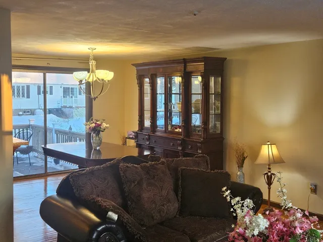 $750,000 | 33 Hemlock Terrace, Randolph, MA 02368