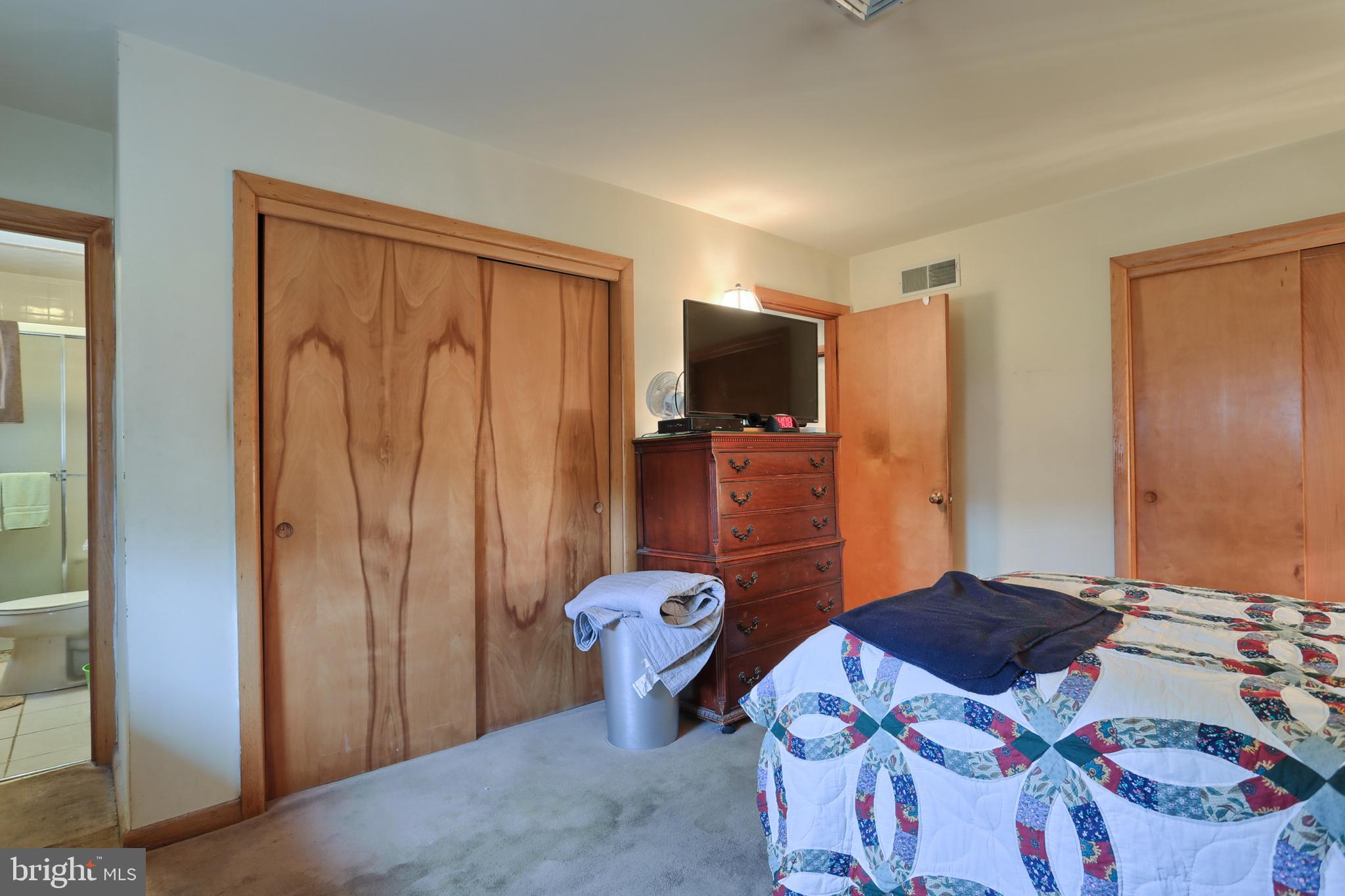 310 Robin Road Hershey, PA 17033 - Photo 11 of 20 Gallery Image 11