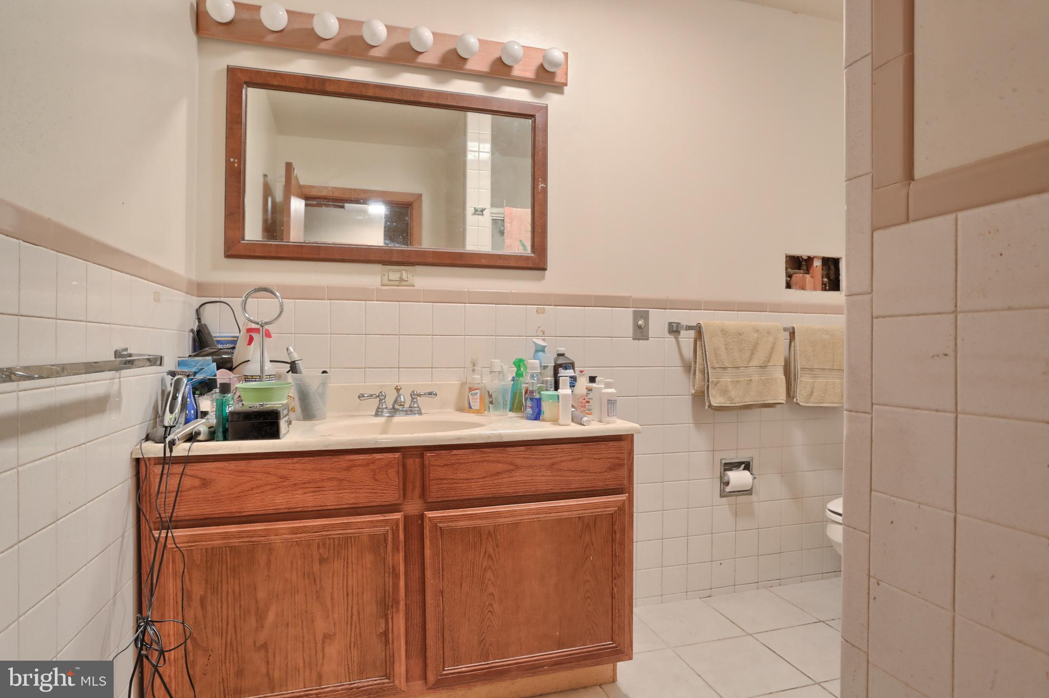 310 Robin Road Hershey, PA 17033 - Photo 9 of 20 Gallery Image 9