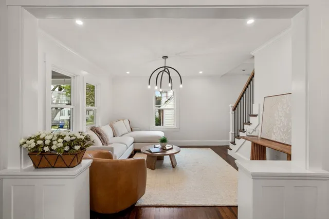 $1,235,000 | 221 Highland Avenue, Arlington, MA 02476