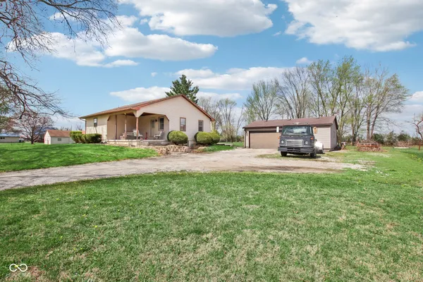 $235,000 | 1466 East Vandalia Road, Flat Rock, IN 47234