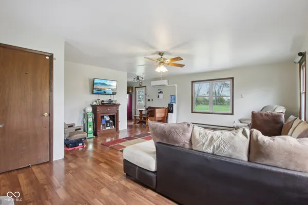 $235,000 | 1466 East Vandalia Road, Flat Rock, IN 47234