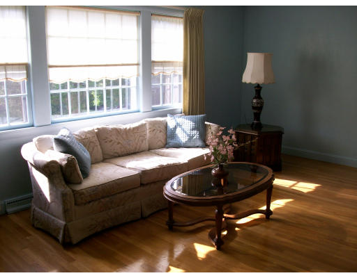 6 Bryant Road Framingham, MA 01701 - Photo 4 of 24 Gallery Image 4