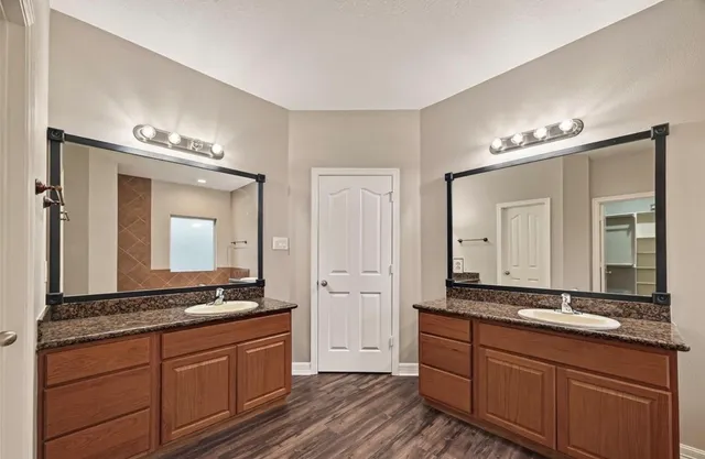 $2,900 | 14006 Martinique Lane, Mont Belvieu, TX 77523