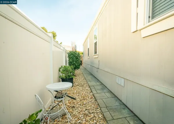 $299,999 | 315 Vía Valencia, Unit 138, Pacheco, CA 94553