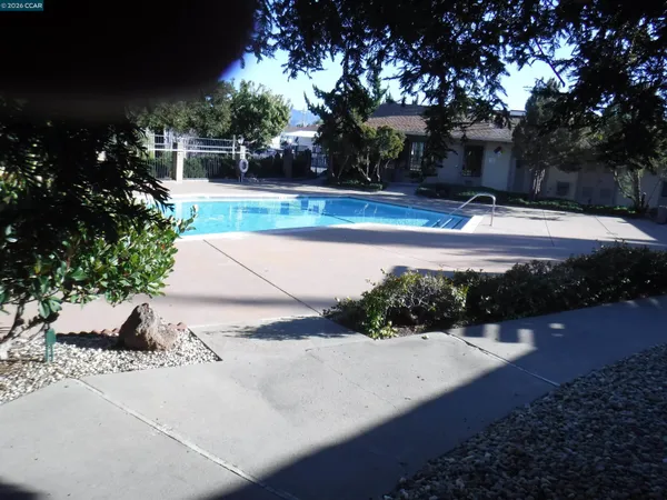 $299,999 | 315 Vía Valencia, Unit 138, Pacheco, CA 94553