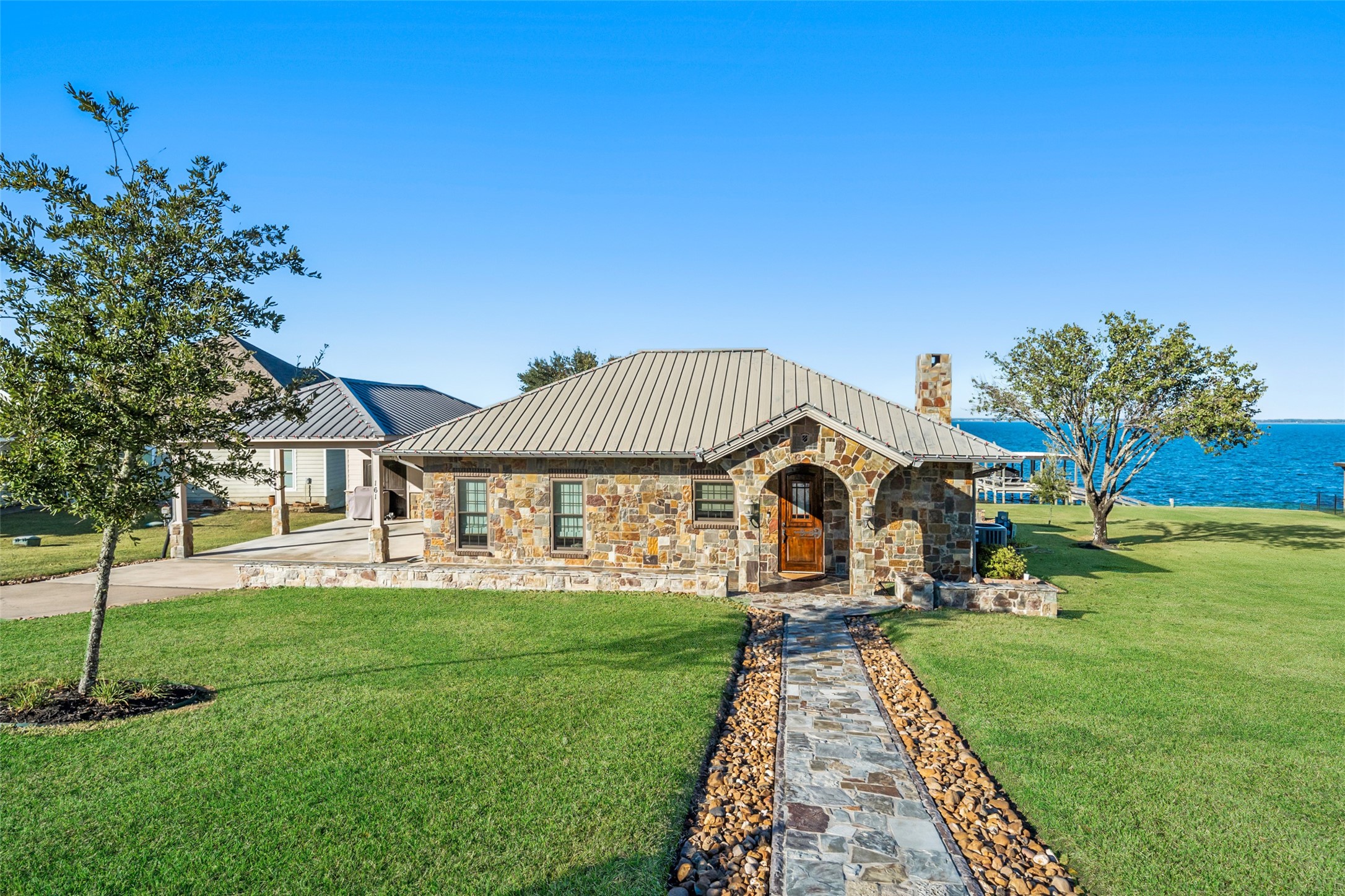 161 Paradise Trail Coldspring, TX 77331 - Photo 2 of 34