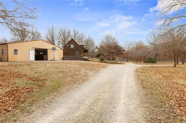 $635,000 | 13263 A Northeast County Road 23, Adrian, MO 64720