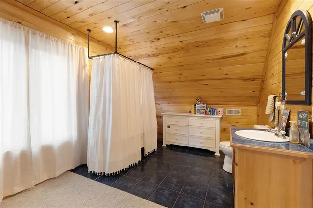 $635,000 | 13263 A Northeast County Road 23, Adrian, MO 64720