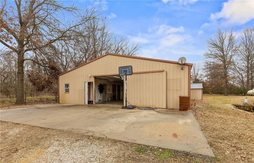 13263 A Northeast County Road 23 Adrian, MO 64720 - Photo 64 of 85