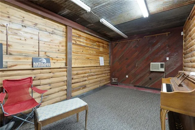 $635,000 | 13263 A Northeast County Road 23, Adrian, MO 64720