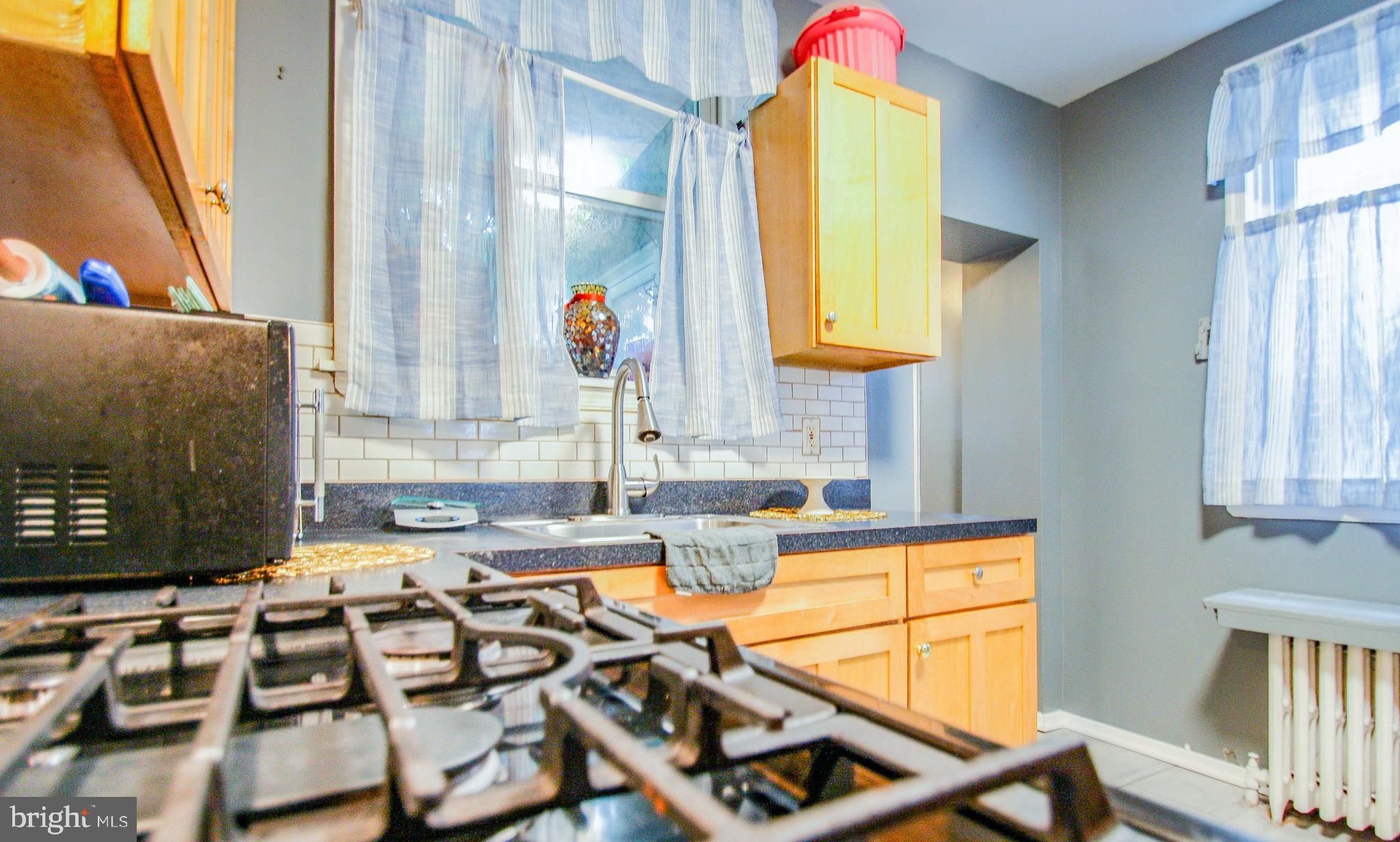 7337 Sommers Road Philadelphia, PA 19138 - Photo 17 of 30 Kitchen