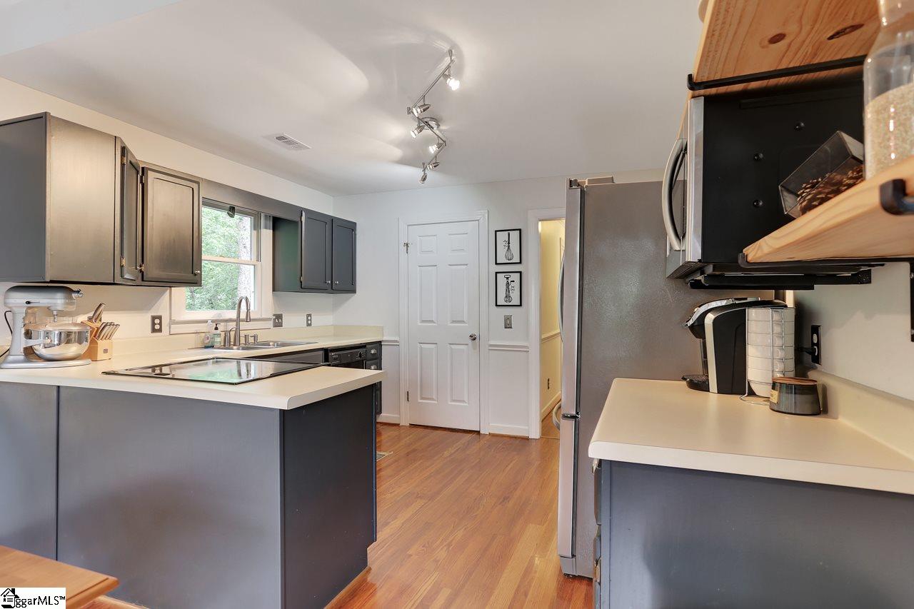 509 Foxhound Road Simpsonville, SC 29680 - Photo 11 of 36 Gallery Image 11