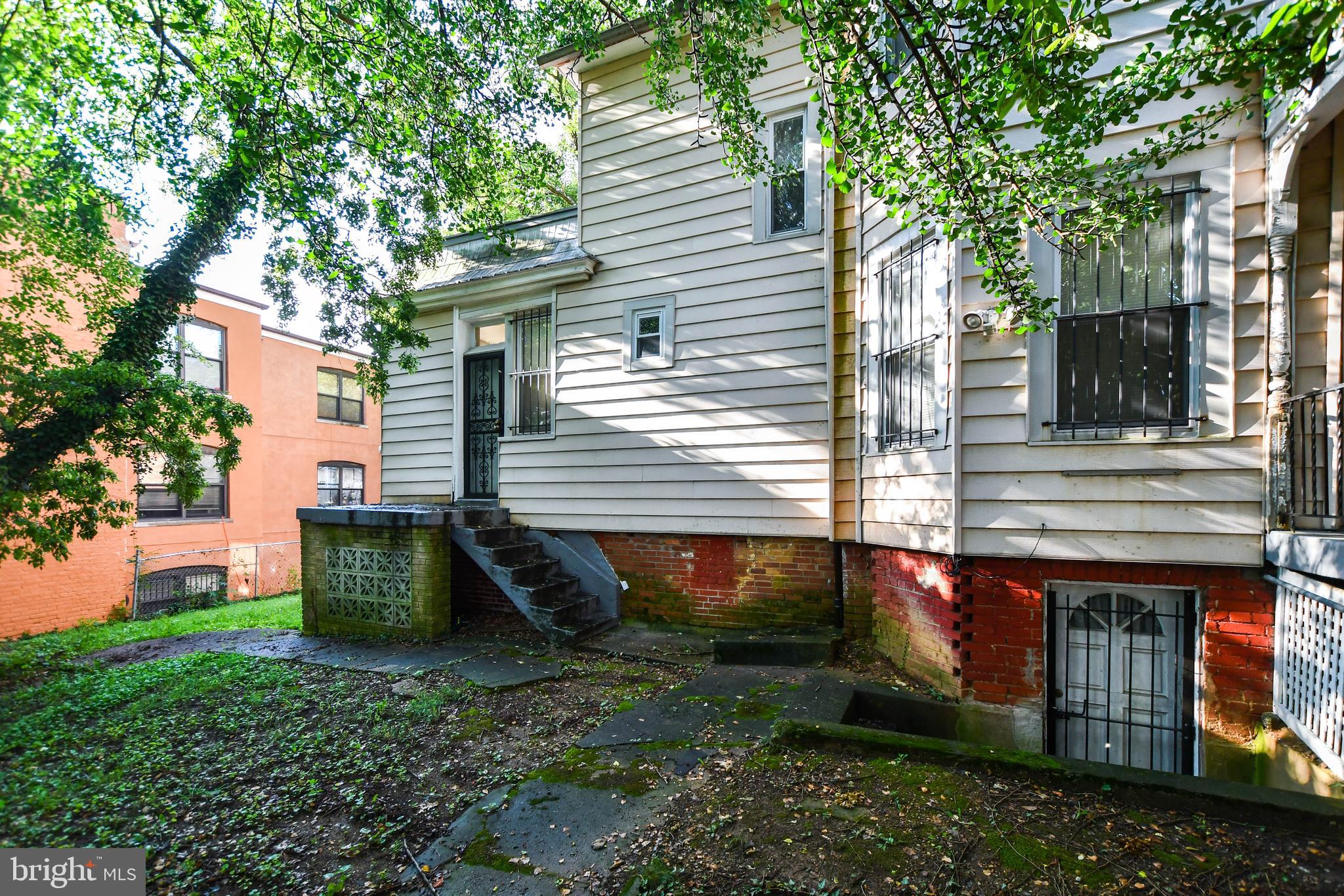 2549 11th Street Northwest Washington, DC 20001 - Photo 11 of 56