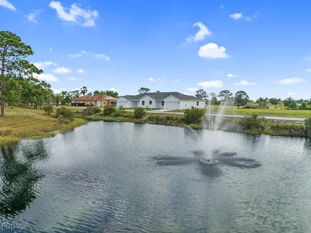 $250,000 | 630 Falls Lane, Lehigh Acres, FL 33974