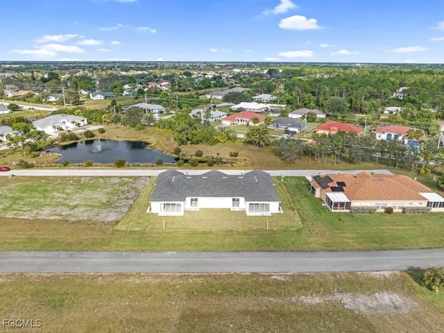 $250,000 | 630 Falls Lane, Lehigh Acres, FL 33974