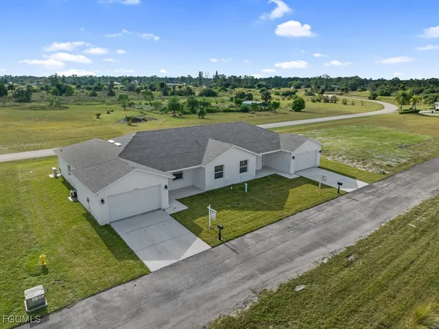$250,000 | 630 Falls Lane, Lehigh Acres, FL 33974
