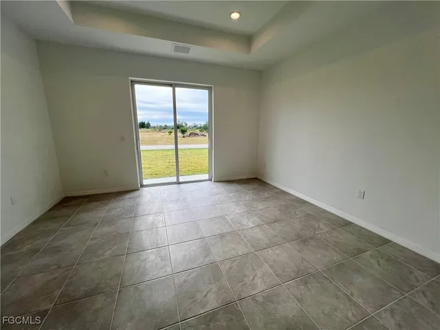 $250,000 | 630 Falls Lane, Lehigh Acres, FL 33974