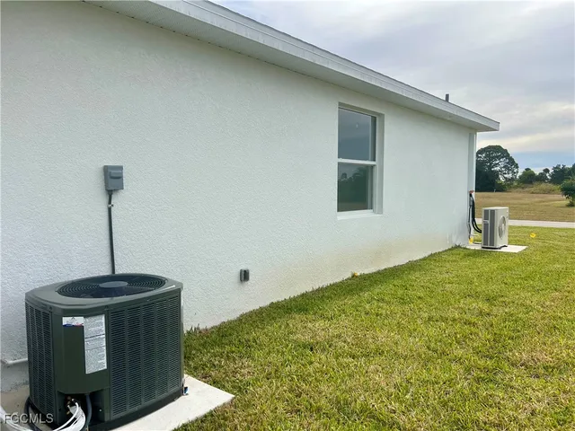 $250,000 | 630 Falls Lane, Lehigh Acres, FL 33974