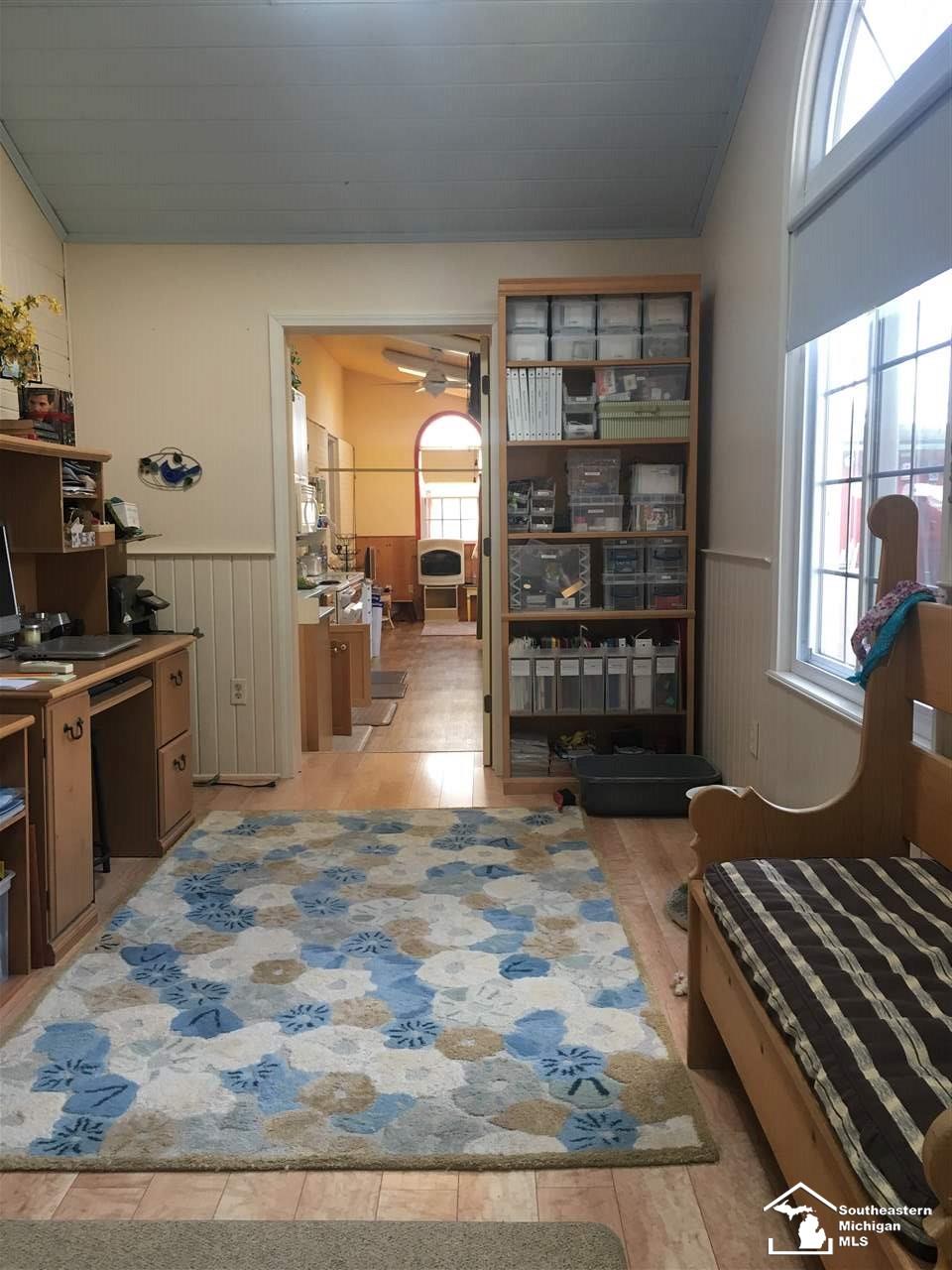 30434 South Gibraltar Road Gibraltar, MI 48173 - Photo 29 of 61