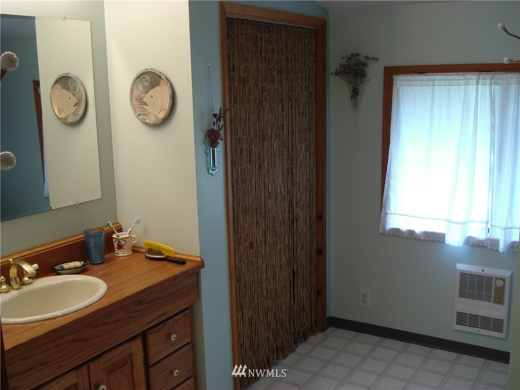 294 Barrett Creek Road Republic, WA 99166 - Photo 14 of 19