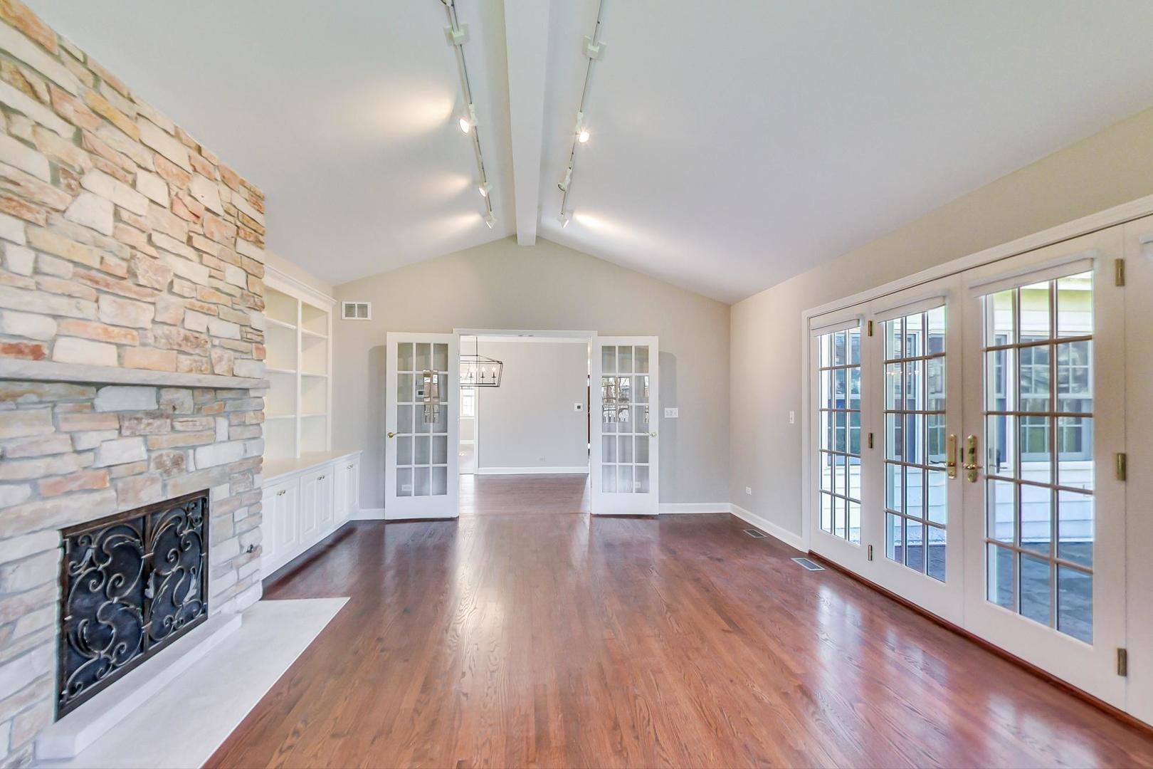 1857 Winnetka Road Northfield, IL 60093 - Photo 4 of 26