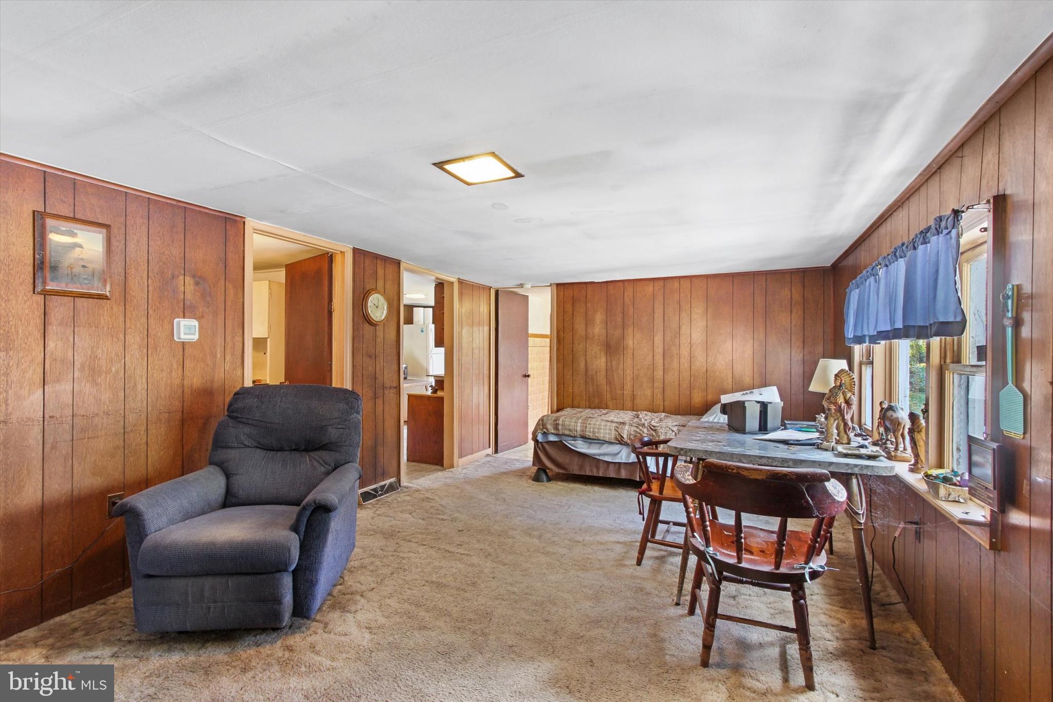 205 Bumble Bee Road Wellsville, PA 17365 - Photo 4 of 32 Livingroom