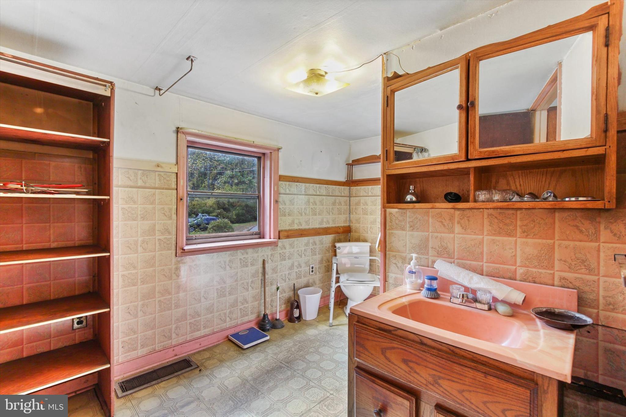 205 Bumble Bee Road Wellsville, PA 17365 - Photo 10 of 32 Bathroom