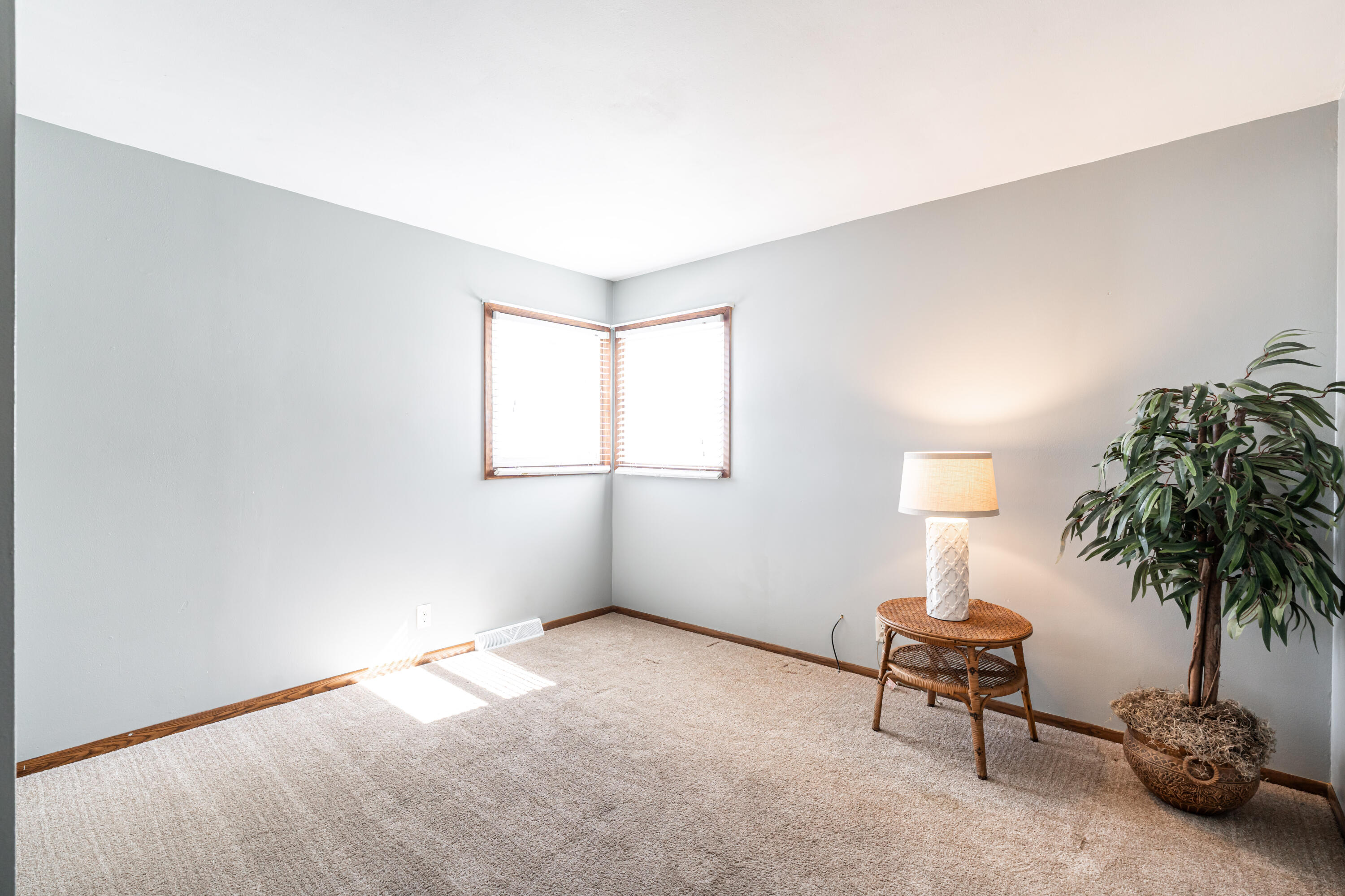 2143 Mac Arthur Road Waukesha, WI 53188 - Photo 13 of 30 DSC08331