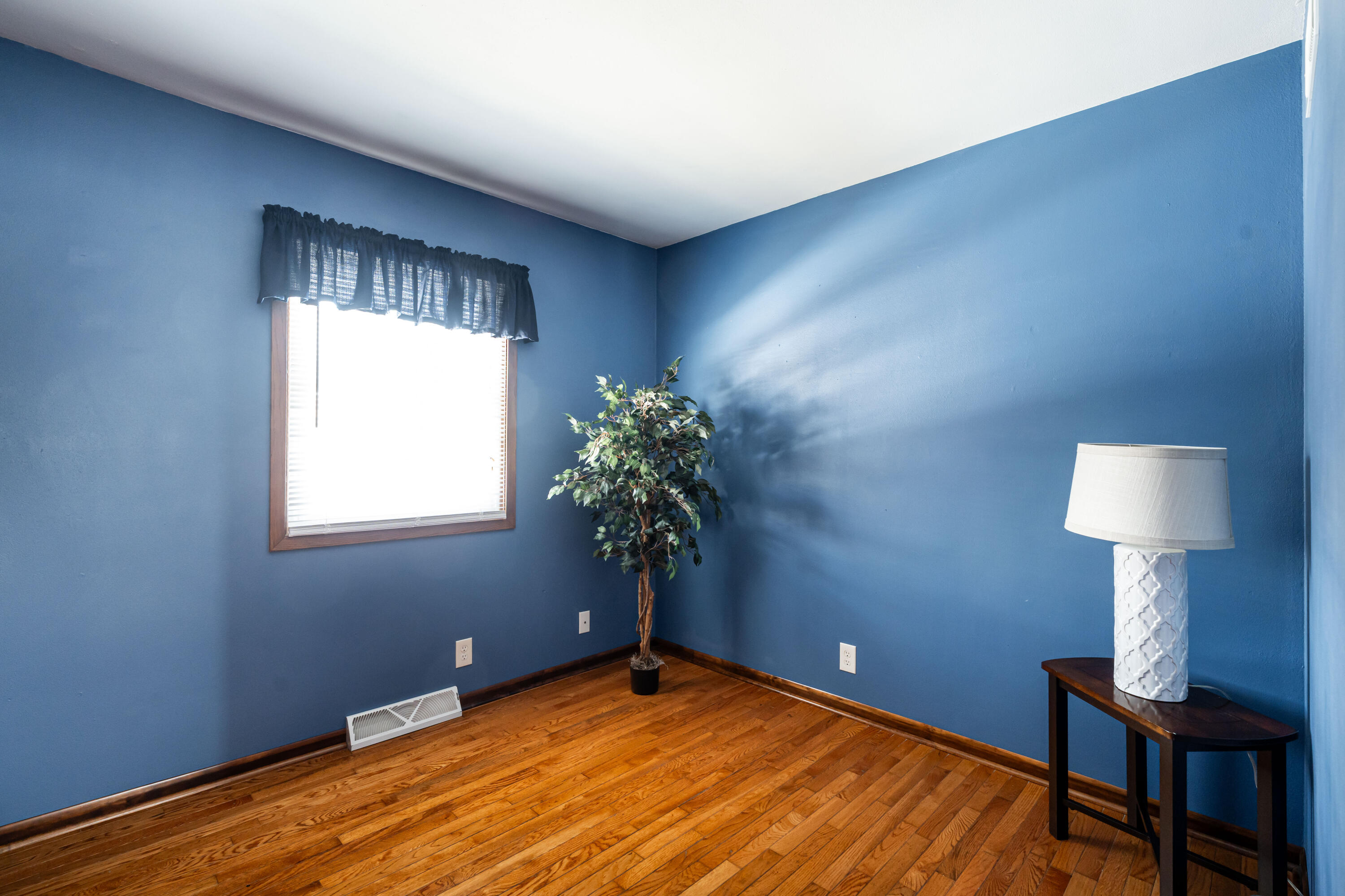2143 Mac Arthur Road Waukesha, WI 53188 - Photo 16 of 30 DSC08342