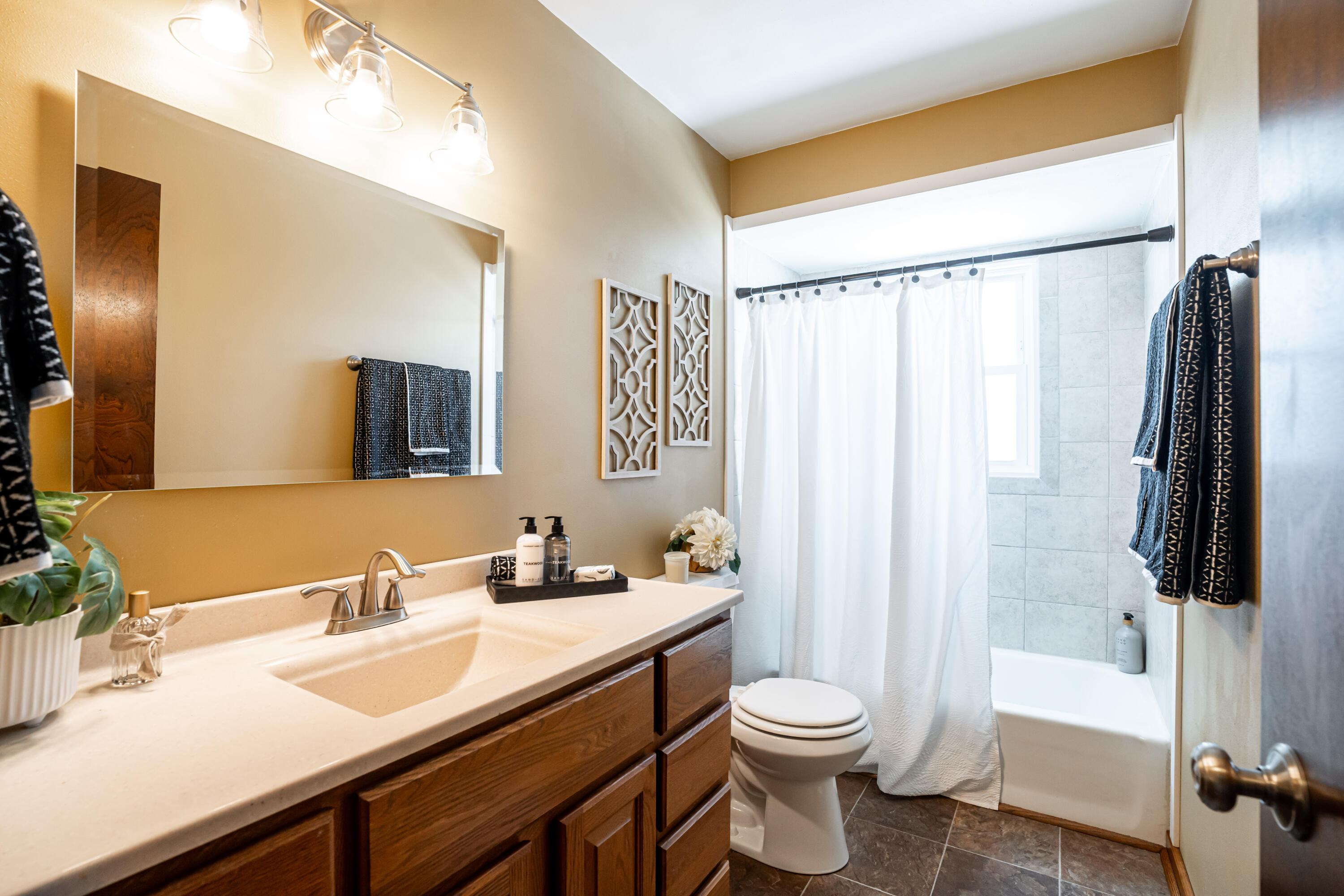 2143 Mac Arthur Road Waukesha, WI 53188 - Photo 19 of 30 DSC08341