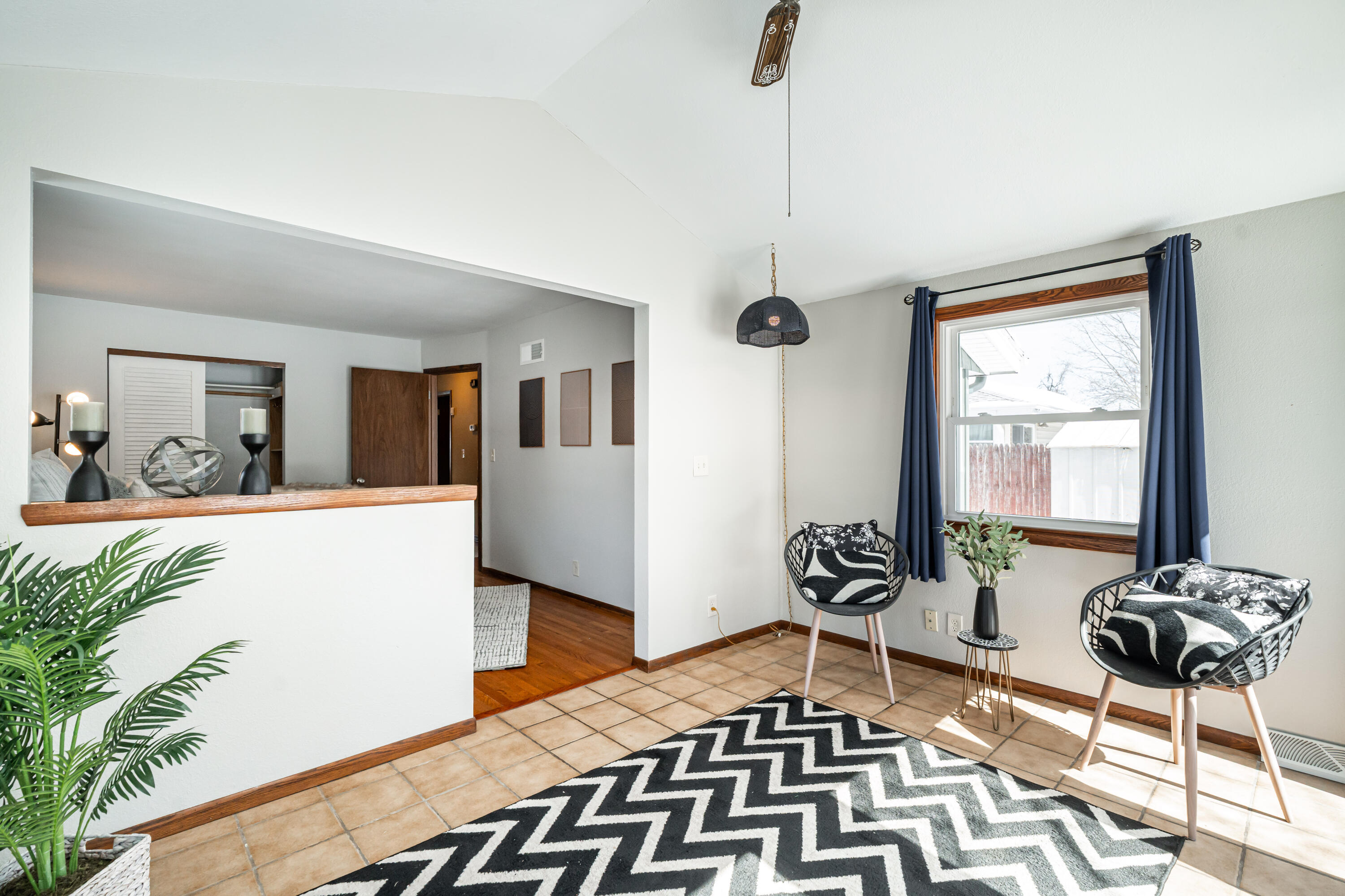 2143 Mac Arthur Road Waukesha, WI 53188 - Photo 7 of 30 DSC08339