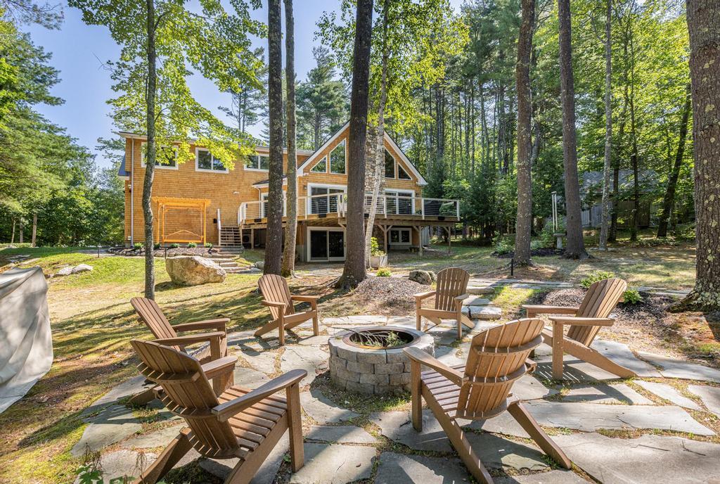 27 Rich Way Sebago, ME 04029 - Photo 2 of 66 27 Rich Way_W5_060