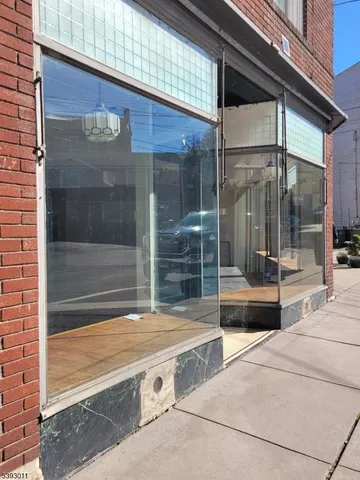 $1,300 | 299 Mill Street, Unit 1, Belvidere, NJ 07823