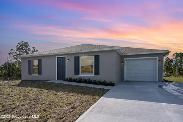 $1,900 | 2830 Felda Avenue, Palm Bay, FL 32909