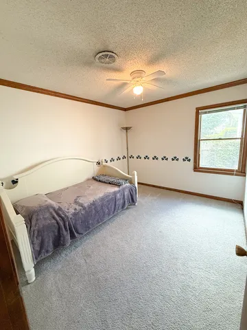 $3,000 | 557 Hardin Avenue, Aurora, IL 60506