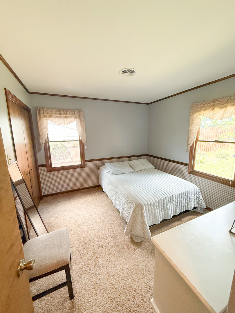 557 Hardin Avenue Aurora, IL 60506 - Photo 13 of 21