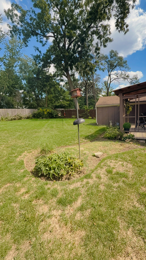 557 Hardin Avenue Aurora, IL 60506 - Photo 20 of 21