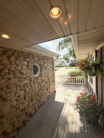 $3,000 | 557 Hardin Avenue, Aurora, IL 60506