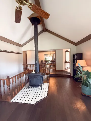 $3,000 | 557 Hardin Avenue, Aurora, IL 60506