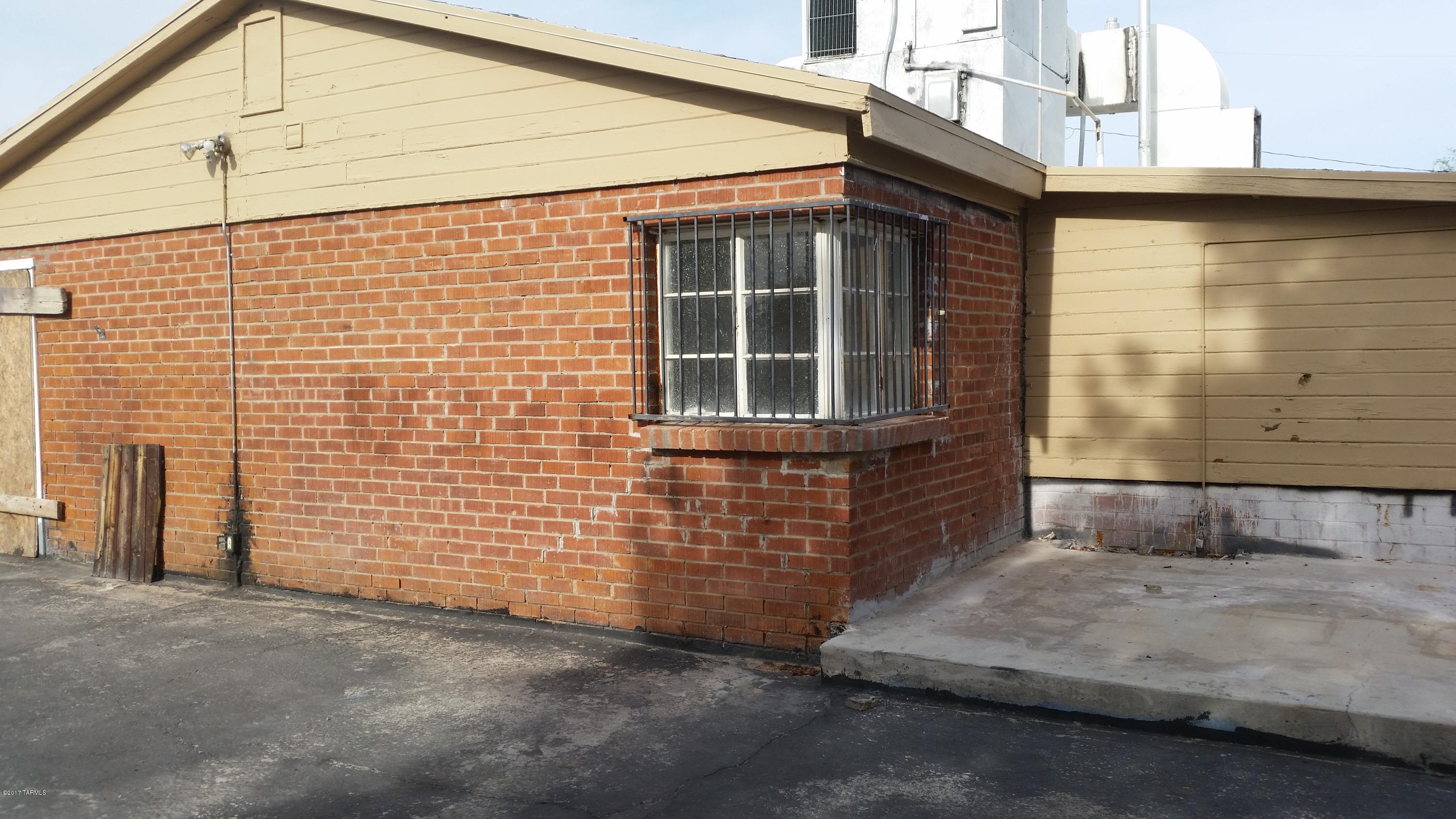 1227 West Wetmore Road Tucson, AZ 85705 - Photo 5 of 7