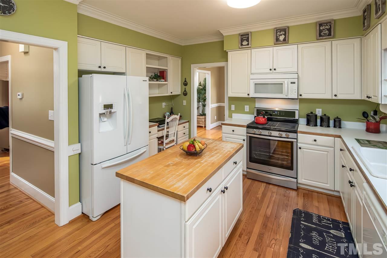 8704 Chatterleigh Circle Raleigh, NC 27615 - Photo 8 of 30 Gallery Image 8