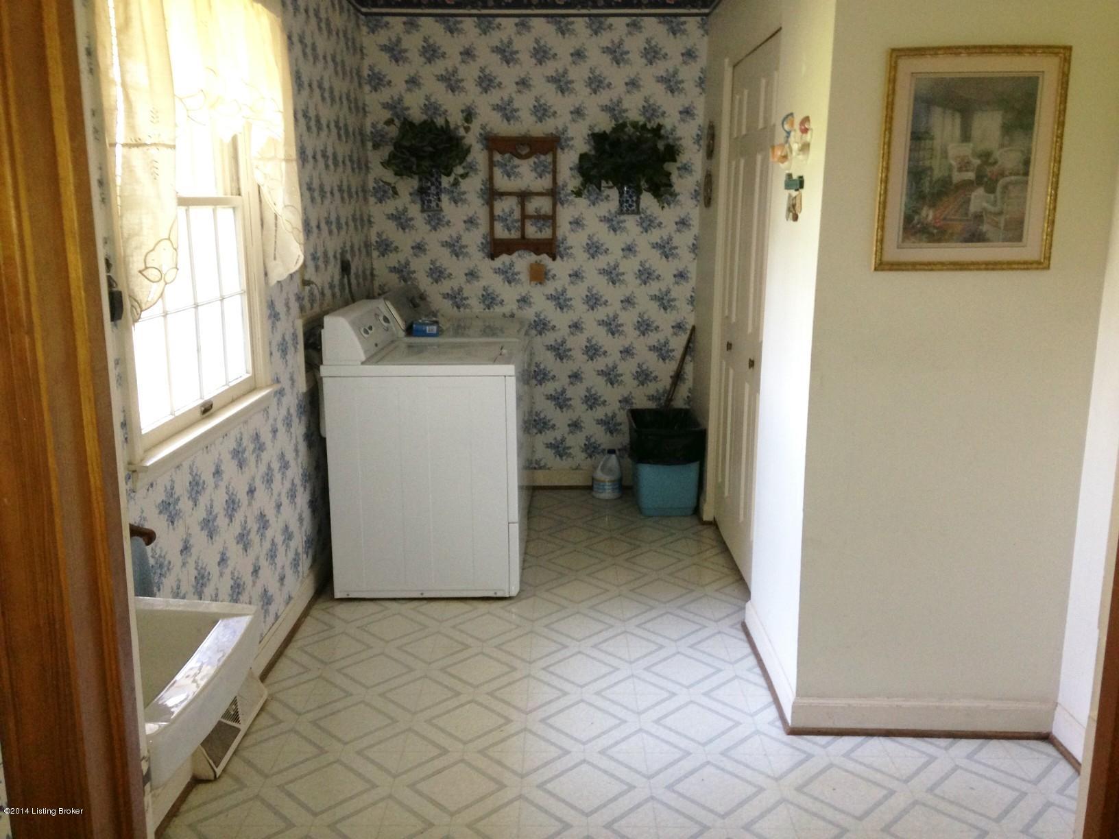 1044 Sulphur Road New Castle, KY 40050 - Photo 21 of 39 UTILITY RM FIRST FLOOR WITH GARAGE ACCES