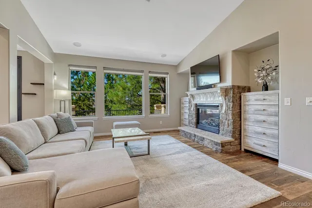 $1,295,000 | 5054 Vermillion Lane, Castle Rock, CO 80108