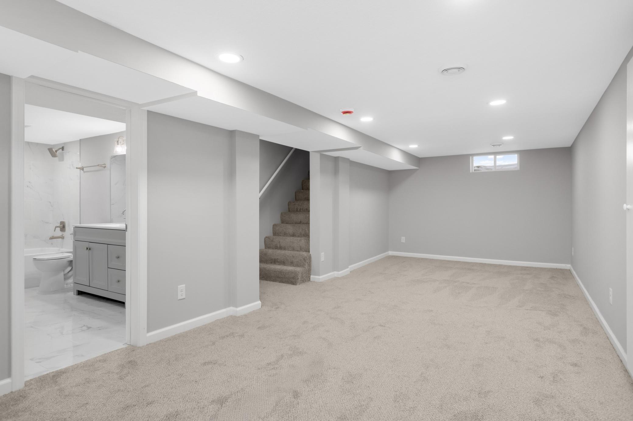 4533 Welcome Avenue North Crystal, MN 55422 - Photo 20 of 37