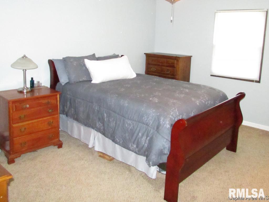 71 Roundtable Road Springfield, IL 62704 - Photo 8 of 12