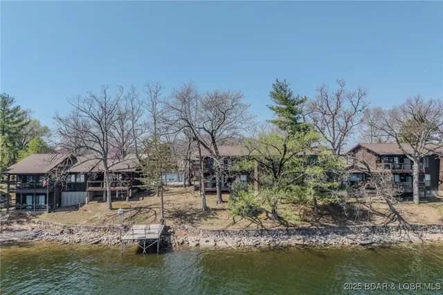 $180,000 | 256 Lone Oak Point, Unit 15, Sunrise Beach, MO 65079
